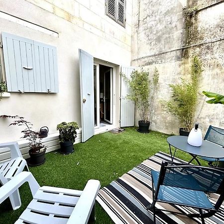 Cote Cour - Appartement En Plein Centre-Ville & Proche Des Thermes 罗什福尔 外观 照片